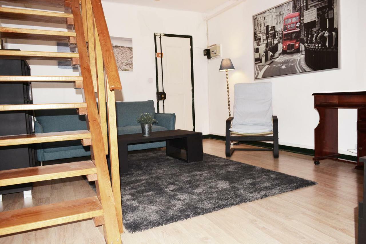 Bairro Alto Central Apartment Lisbon Bagian luar foto