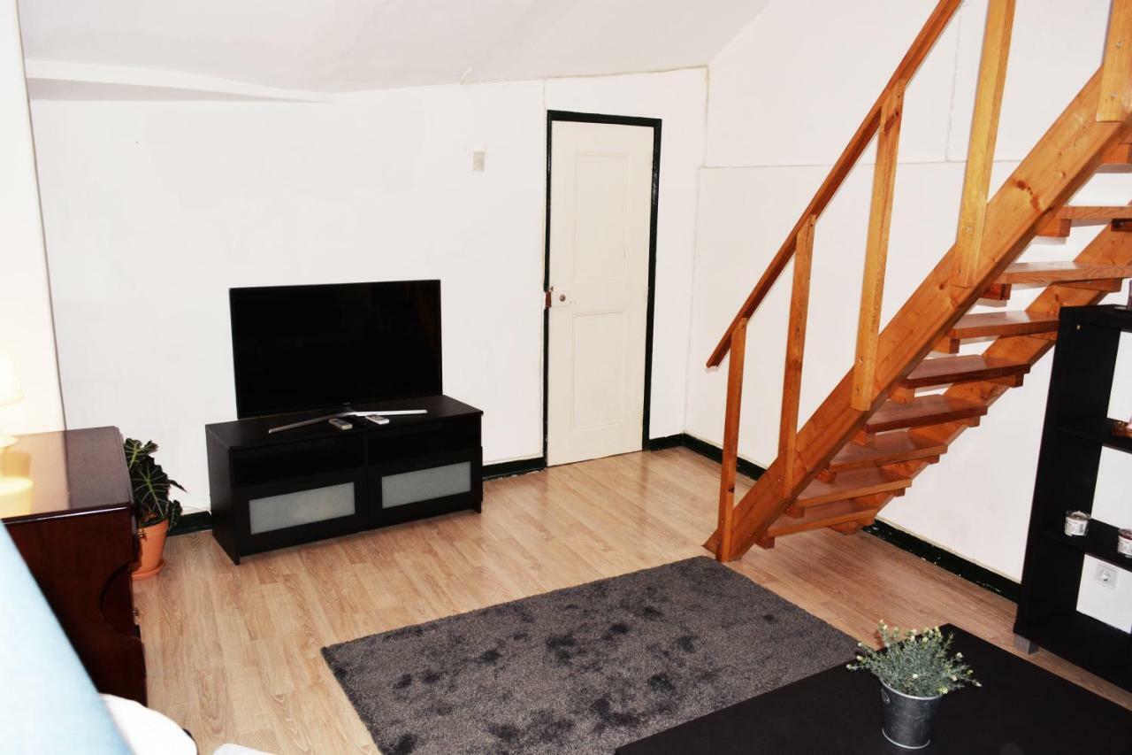 Bairro Alto Central Apartment Lisbon Bagian luar foto